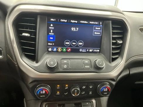 Used 2022 GMC Acadia AT4 w/ Technology Package AWD/4WD image 10
