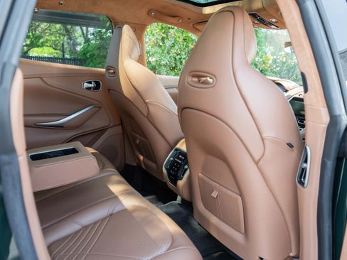 Used 2021 Aston Martin DBX AWD/4WD image 43