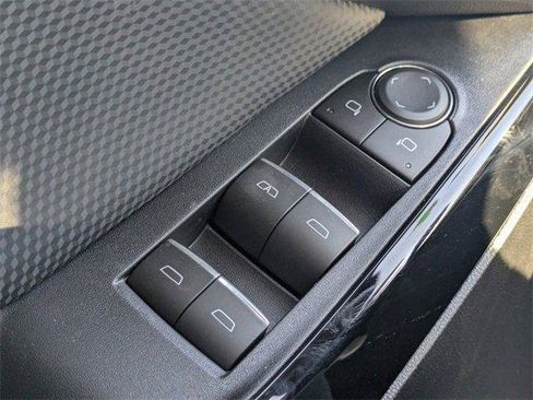 New 2026 Chevrolet Equinox RS image 27