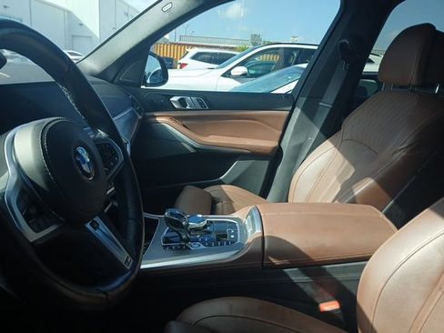 Used 2020 BMW X5 M50i w/ Premium Package AWD/4WD image 17