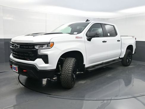 Used 2024 Chevrolet Silverado 1500 LT Trail Boss w/ Protection Package image 23