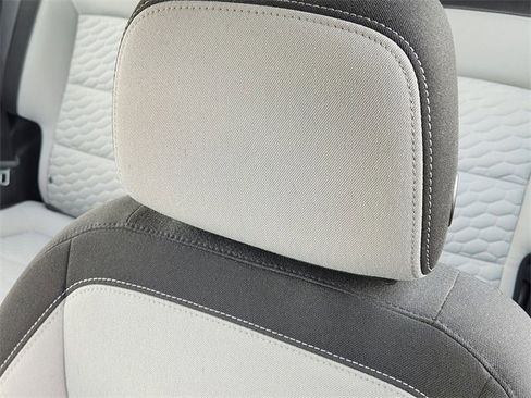 Used 2020 Chevrolet Equinox LS image 15