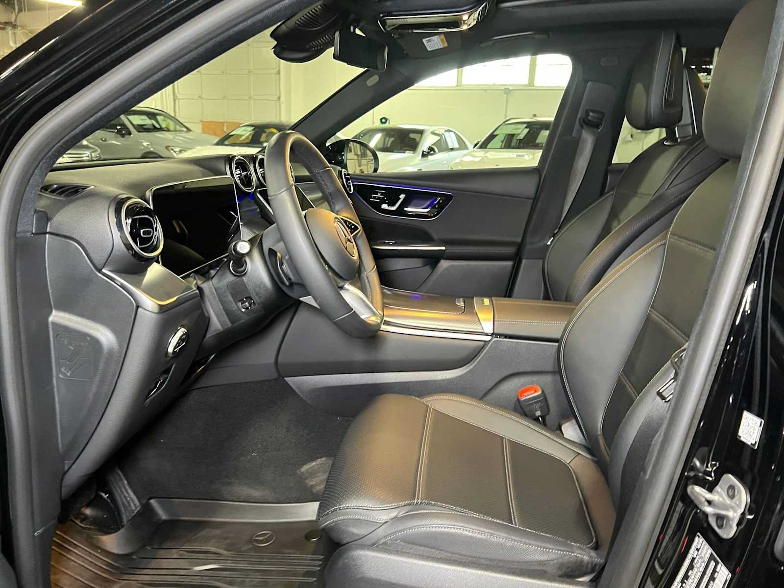 Used 2026 Mercedes-Benz GLC 300 4MATIC image 23