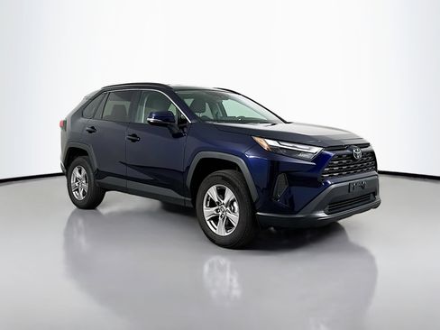 Certified 2025 Toyota RAV4 XLE AWD/4WD image 1
