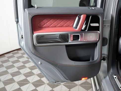 Used 2025 Mercedes-Benz G 550 image 32