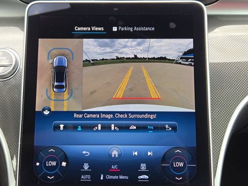 Used 2024 Mercedes-Benz C 300 Sedan image 13