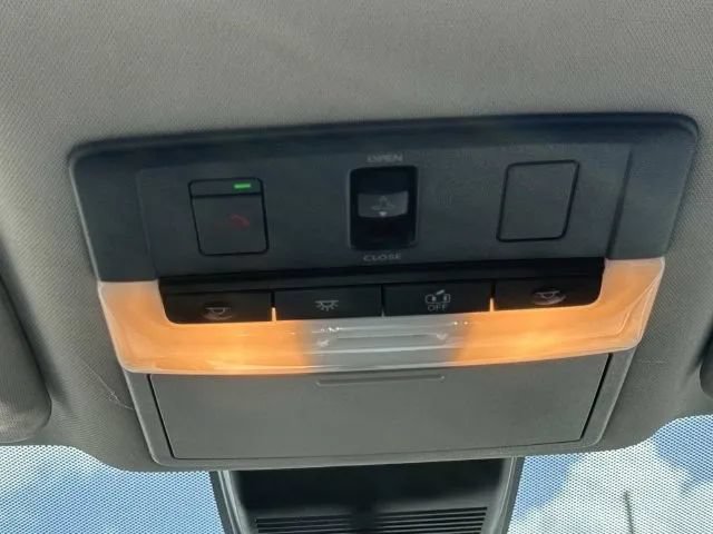 Certified 2023 Nissan Altima 2.5 SV w/ SV Premium Package FWD image 18