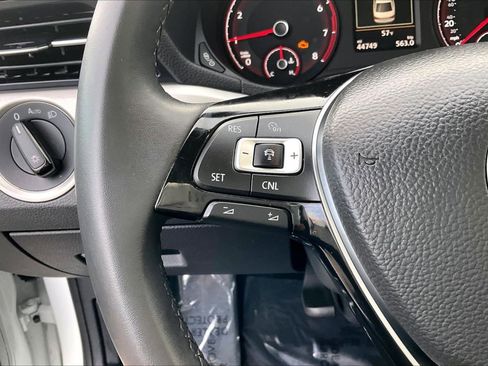 Used 2022 Volkswagen Passat 2.0T SE image 15