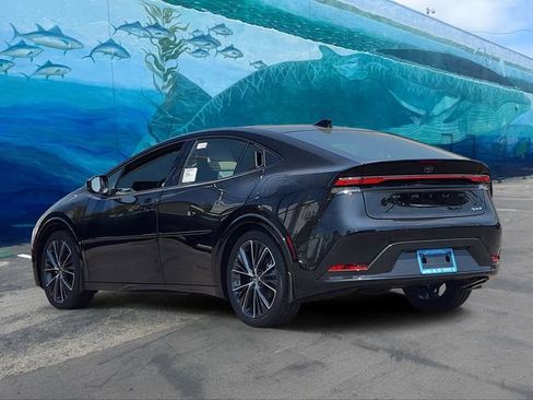 New 2026 Toyota Prius XLE FWD image 2
