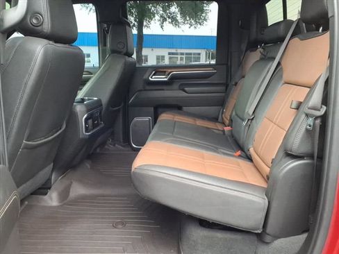 Used 2024 Chevrolet Silverado 2500 High Country w/ Technology Package AWD/4WD image 22