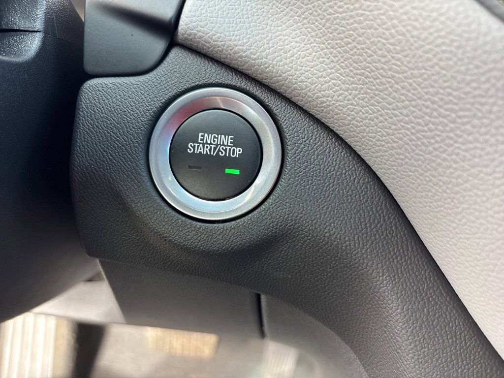 Used 2024 Chevrolet Equinox LS FWD image 48