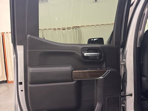 Used 2020 Chevrolet Silverado 1500 LT Trail Boss w/ Convenience Package image 22