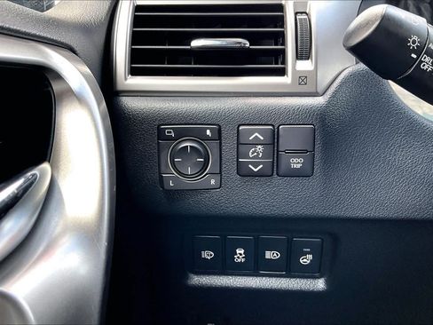 Certified 2023 Lexus GX 460 Premium w/ Accessory Package AWD/4WD image 36