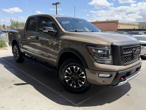 Used 2023 Nissan Titan PRO-4X w/ Pro-4x Convenience Package AWD/4WD image 6