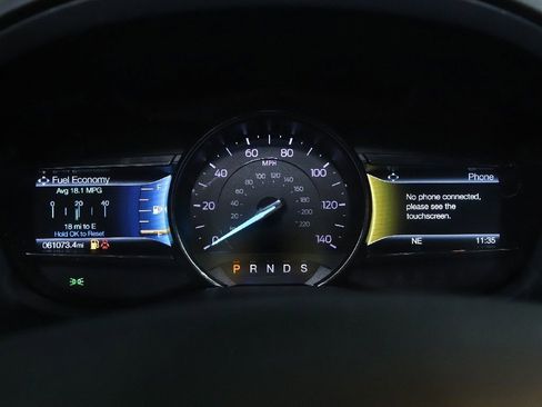 Used 2019 Ford Explorer XLT w/ Equipment Group 202A image 26