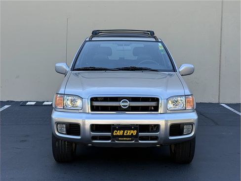 Used 2002 Nissan Pathfinder 4WD w/ (LTH) Leather Pkg image 2