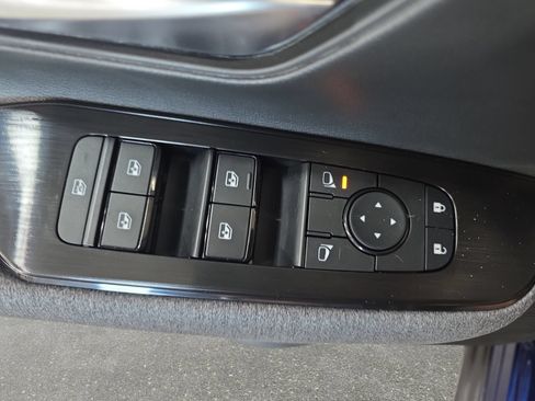 New 2027 Nissan Kicks SV w/ Cold Weather Package FWD image 26