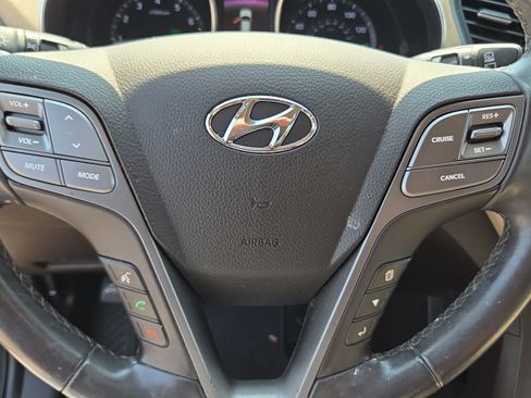 Used 2017 Hyundai Santa Fe Sport 2.0T FWD image 23