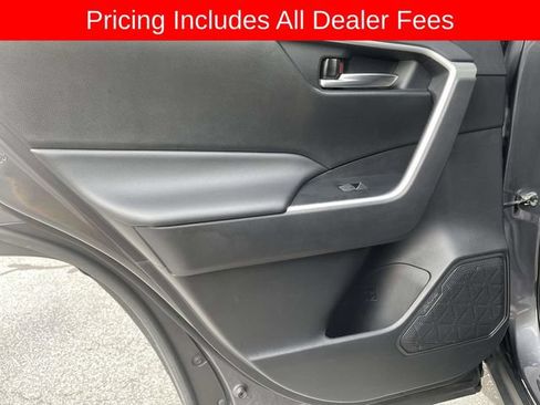 Used 2024 Toyota RAV4 XLE AWD/4WD image 15