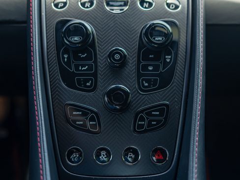 Used 2015 Aston Martin Vanquish Coupe RWD image 13