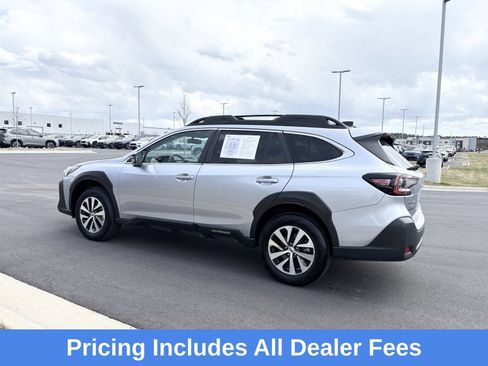 Certified 2025 Subaru Outback Premium AWD/4WD image 5
