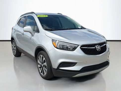 Used 2022 Buick Encore Preferred image 1