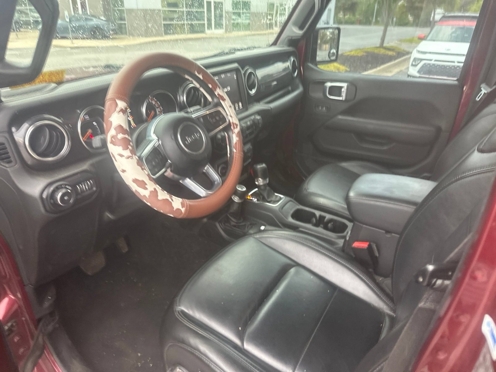 Used 2021 Jeep Wrangler Unlimited Sahara AWD/4WD image 13
