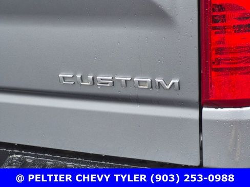 Used 2023 Chevrolet Silverado 1500 Custom image 9