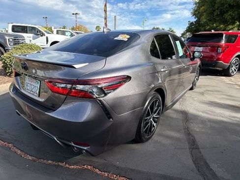 Used 2023 Toyota Camry SE w/ Cold Weather Package AWD/4WD image 4