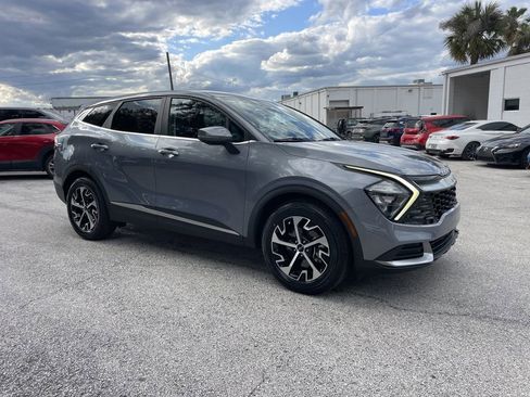 Certified 2023 Kia Sportage EX FWD image 2