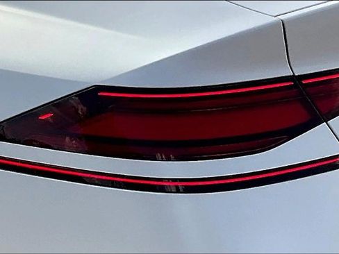 Used 2024 Genesis G90 3.5T image 28