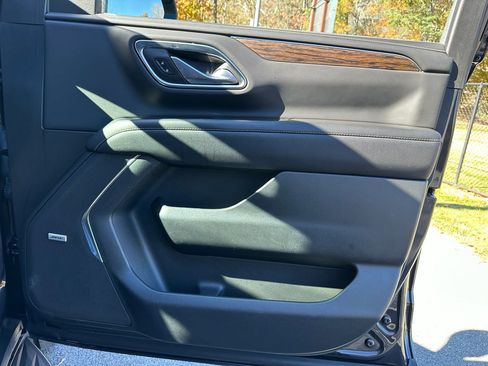 Used 2024 Chevrolet Tahoe Premier image 35