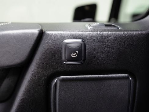 Used 2017 Mercedes-Benz G 550 Squared image 21