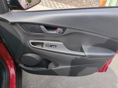 Used 2020 Hyundai Kona SE FWD image 42