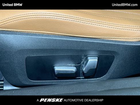Used 2022 BMW 230i Coupe w/ Convenience Package RWD image 11