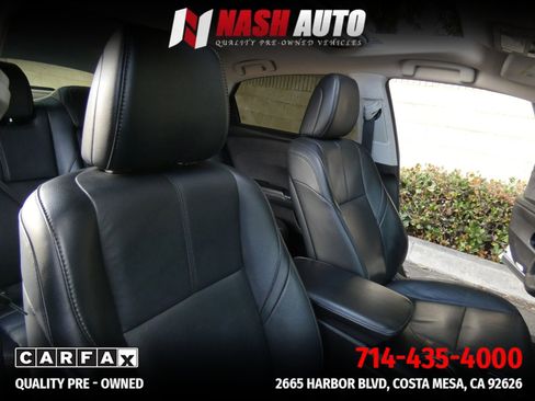 Used 2018 Toyota Avalon XLE Premium w/ Preferred Accessory Package FWD image 29