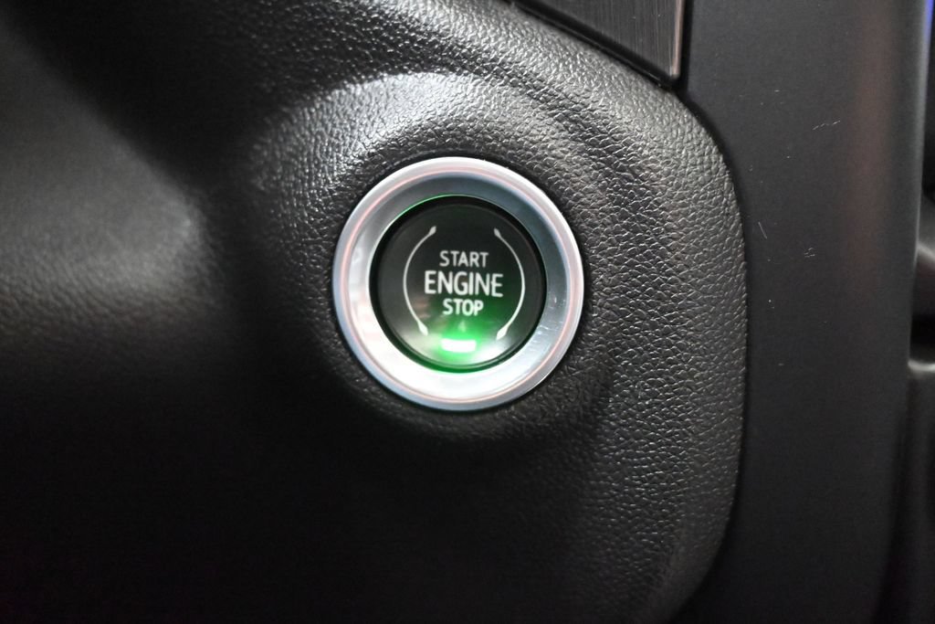 Used 2021 GMC Sierra 1500 AT4 w/ AT4 Premium Package AWD/4WD image 9