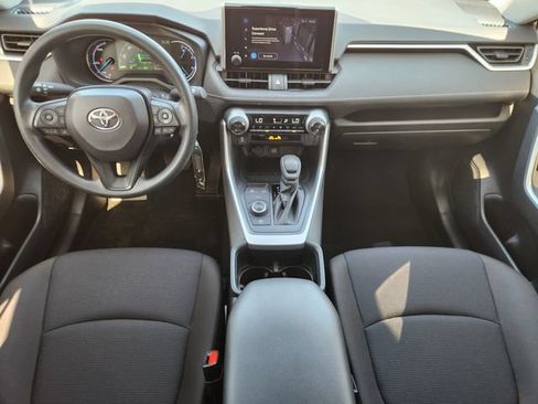 Certified 2025 Toyota RAV4 LE AWD/4WD image 26