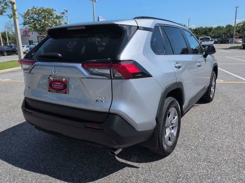 Certified 2025 Toyota RAV4 XLE w/ Convenience Package AWD/4WD image 4