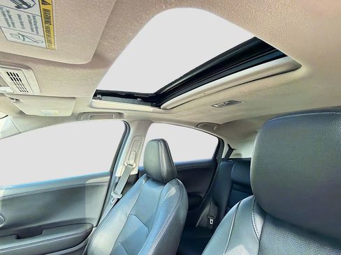 Used 2022 Honda HR-V EX-L image 20