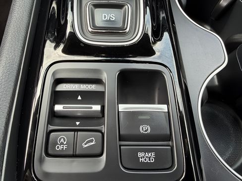 Used 2024 Honda Pilot Elite image 60