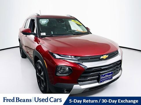 Used 2023 Chevrolet TrailBlazer LT w/ Convenience Package FWD image 1