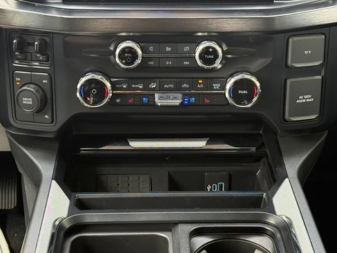 Used 2023 Ford F350 Lariat w/ Lariat Ultimate Package AWD/4WD image 19
