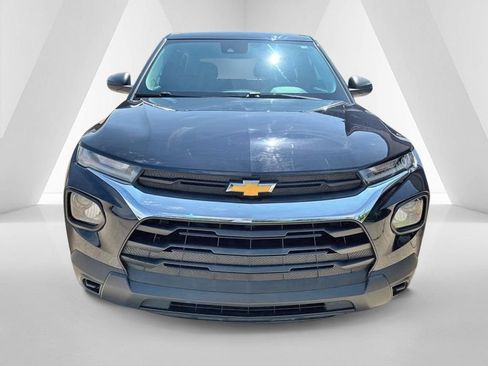 Used 2021 Chevrolet TrailBlazer LS FWD image 2