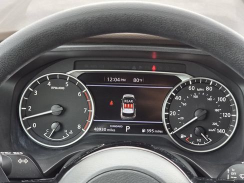 Used 2023 Nissan Rogue SV FWD image 15