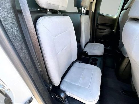 Used 2021 Chevrolet Colorado W/T RWD image 22