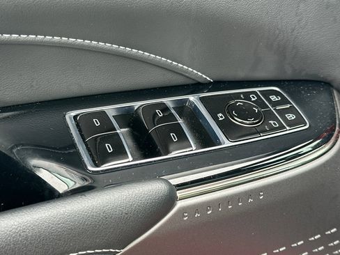 Certified 2024 Cadillac Lyriq Tech w/ Driver Assist Package image 12