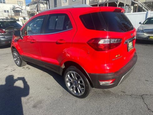Used 2021 Ford EcoSport Titanium image 7