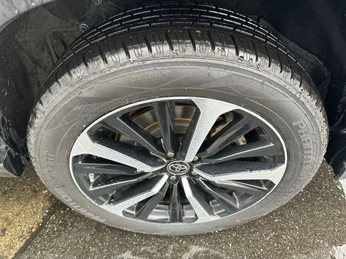 Used 2021 Toyota Highlander XSE image 29