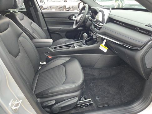 New 2026 Jeep Compass Latitude image 7